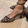 LEOPARD PRINT DECOLLETE